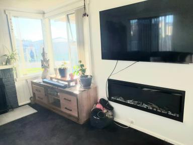 House For Lease - TAS - Ulverstone - 7315 - Comfort and Space!  (Image 2)
