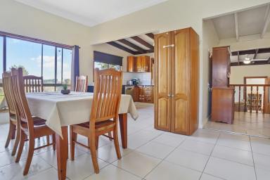 House For Sale - NSW - Cowra - 2794 - Lovely home set on 5acres, just 5mins from town!  (Image 2)