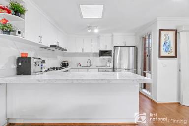 House For Sale - VIC - Cranbourne West - 3977 - PERFECT FOR FHB'S, DOWNSIZERS & INVESTORS!  (Image 2)