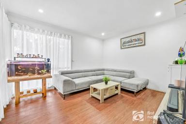 House For Sale - VIC - Cranbourne West - 3977 - PERFECT FOR FHB'S, DOWNSIZERS & INVESTORS!  (Image 2)