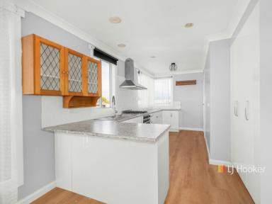 House For Lease - TAS - Devonport - 7310 - Comfortable Family Home with Deck, Shed and Great Location  (Image 2)