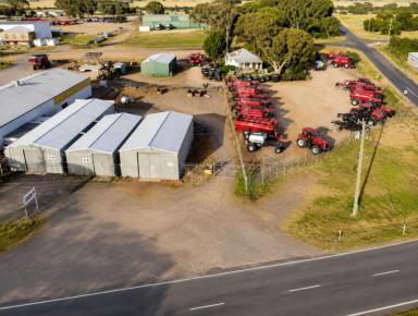 Industrial/Warehouse For Lease - NSW - Young - 2594 - PRIME CORNER LOCATION ENTERING YOUNG  (Image 2)