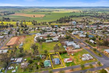 House For Sale - NSW - Dunedoo - 2844 - SPACE, POTENTIAL AND POSSIBILITY (Image 2)
