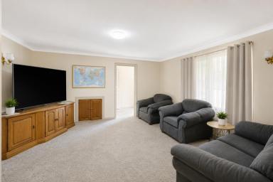 House For Sale - NSW - Mudgee - 2850 - SPACE, VERSATILITY AND INVESTMENT APPEAL (Image 2)