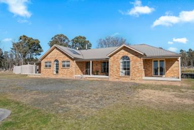 Cropping Auction - NSW - Marulan - 2579 - Country Charm for Family Living  (Image 2)