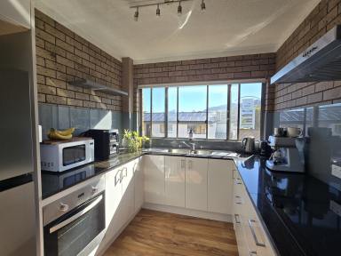 Unit For Sale - NSW - Coffs Harbour - 2450 - Prime Park Beach Location  (Image 2)