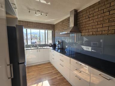 Unit For Sale - NSW - Coffs Harbour - 2450 - Prime Park Beach Location  (Image 2)