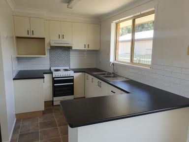 Duplex/Semi-detached For Lease - NSW - Kootingal - 2352 - TWO BEDROOM DUPLEX IN KOOTINGAL  (Image 2)