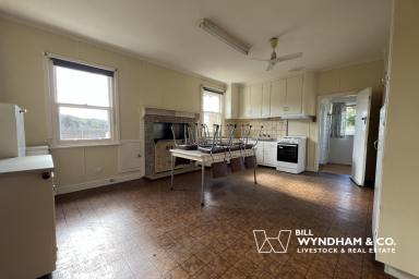 House For Lease - VIC - Iguana Creek - 3875 - COUNTRY LIVING AT ITS BEST (Image 2)