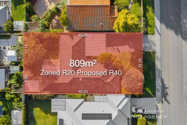 House For Sale - WA - Booragoon - 6154 - SPACIOUS CHARACTER HOME ON 809M2 (Image 2)