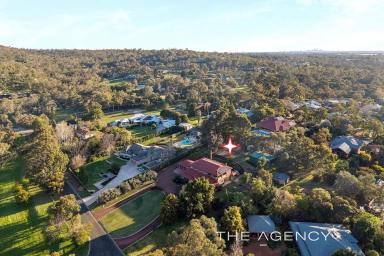 House For Sale - WA - Helena Valley - 6056 - Prestige, Position & Luxury Without Compromise  (Image 2)