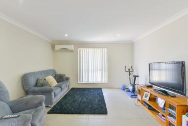 House For Lease - NSW - Tamworth - 2340 - Modern Westdale Family Home  (Image 2)
