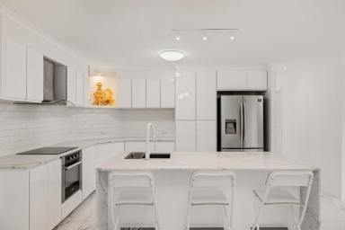 House For Sale - QLD - Middle Ridge - 4350 - A Fresh Take on a Classic Middle Ridge Home!  (Image 2)
