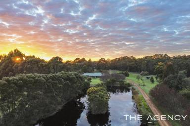 House For Sale - WA - Hay - 6333 - Peace, Privacy & Possibilities  (Image 2)