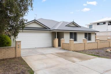 House For Sale - WA - Wilson - 6107 - Park-Front Executive Living in the Heart of Wilson (Image 2)