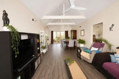 House For Sale - QLD - Macleay Island - 4184 - Comfortable Island Living with Flexible Extra Space  (Image 2)