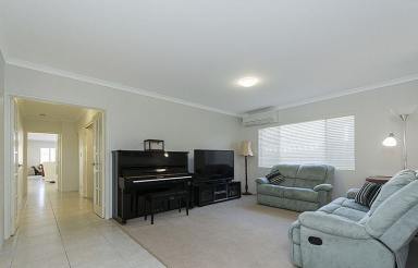 House For Lease - WA - Manning - 6152 - BE QUICK - THIS WILL NOT LAST!  (Image 2)