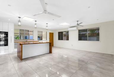 House For Sale - QLD - Manunda - 4870 - HERE'S YOUR BIG SHED, ON A BIG BLOCK AND BIG SOLAR (Image 2)