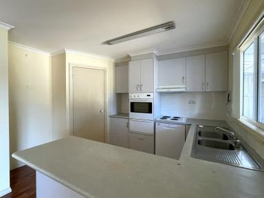 House For Sale - NSW - Gundagai - 2722 - Family home with pool, views and privacy !  (Image 2)