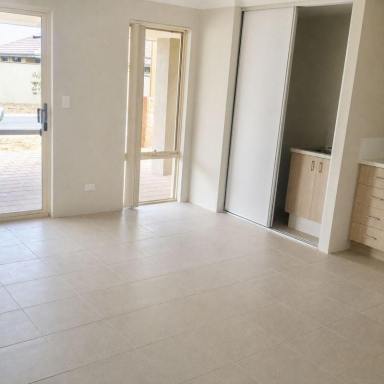 House For Lease - WA - Ellenbrook - 6069 - Charming One Bedroom Unit in Dual Key Property  (Image 2)