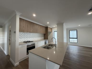 House For Lease - NSW - Thurgoona - 2640 - Contemporary Luxury in a Brand-New Build  (Image 2)
