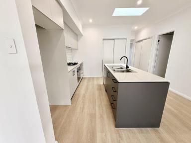 Duplex/Semi-detached For Lease - NSW - Old Bar - 2430 - BRAND NEW DUPLEX | MODERN RIVERSIDE LIVING  (Image 2)