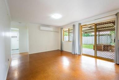 House For Sale - QLD - Glenvale - 4350 - Great First Home - Ready to Move Straight Into!  (Image 2)