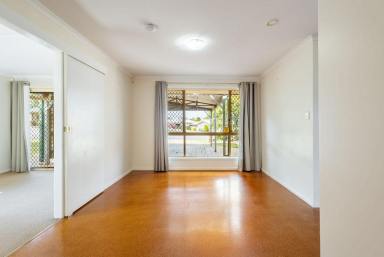 House For Sale - QLD - Glenvale - 4350 - Great First Home - Ready to Move Straight Into!  (Image 2)