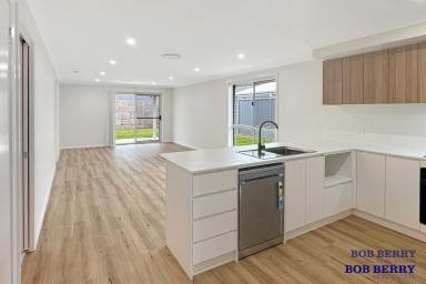 House For Lease - NSW - Dubbo - 2830 - Brand new home set in the heart of Southlakes Estate (Image 2)