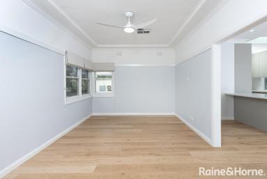 House For Lease - NSW - Kooringal - 2650 - KOORINGAL CHARMER  (Image 2)