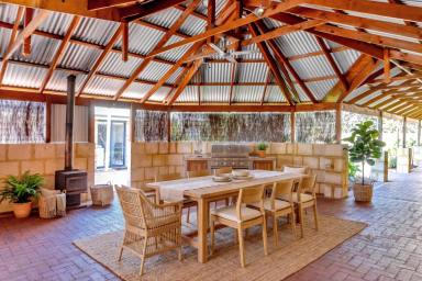 House For Sale - WA - Halls Head - 6210 - BIG ON SPACE, BIG ON POTENTIAL  (Image 2)