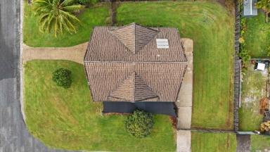 House For Sale - QLD - Rainbow Beach - 4581 - COASTAL INVESTMENT OPPORTUNITY (Image 2)