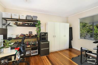 House For Sale - QLD - Burnside - 4560 - A Home Ready for Its Next Chapter  (Image 2)