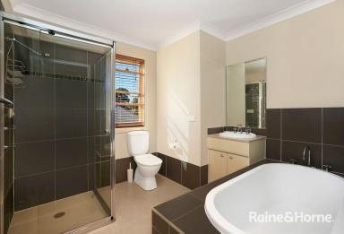 House For Lease - NSW - Bowral - 2576 - Convenient Townhouse Living in Bowral  (Image 2)
