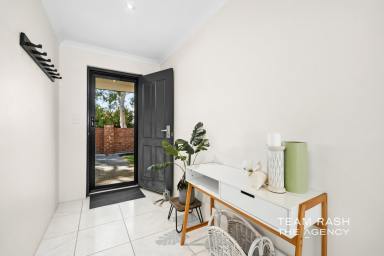House For Sale - WA - Brabham - 6055 - Brabham family home living with space, style and so much to love! (Image 2)