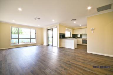 Duplex/Semi-detached For Lease - NSW - Dubbo - 2830 - Three Bedroom Home in quiet South Dubbo Street  (Image 2)