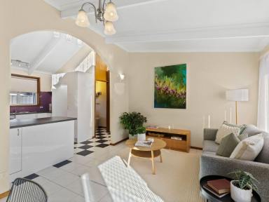 Unit For Sale - TAS - Ulverstone - 7315 - Easy Living in Central Ulverstone (Image 2)