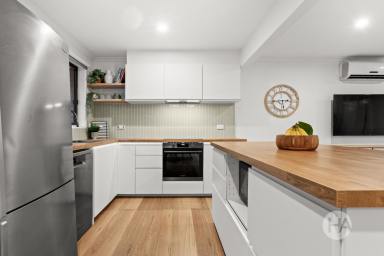Unit For Sale - VIC - Frankston - 3199 - Freshly Renovated with a Sense of Privacy  (Image 2)