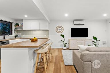 Unit For Sale - VIC - Frankston - 3199 - Freshly Renovated with a Sense of Privacy  (Image 2)