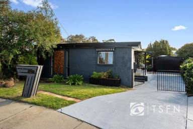 House For Sale - VIC - Golden Square - 3555 - A Beautiful Home with Space, Style & Stunning Sunset Views  (Image 2)