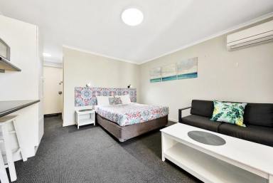Unit For Sale - WA - Mandurah - 6210 - HOLIDAYS EVERYDAY!!  (Image 2)