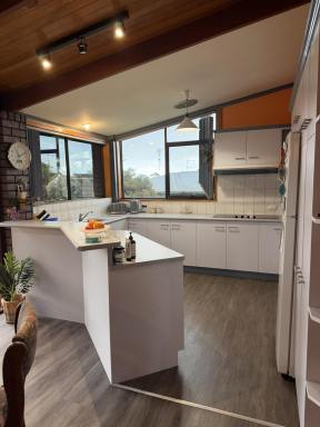 House For Sale - TAS - Romaine - 7320 - Character, Charm & Convenience  (Image 2)