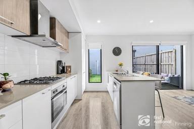 House For Sale - VIC - Clyde North - 3978 - BRIGHT, CRISP, MODERN & SPACIOUS  (Image 2)