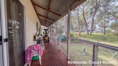 House For Sale - QLD - Russell Island - 4184 - PEACEFUL CONSERVATION OUTLOOK CLOSE TO TOWN  (Image 2)
