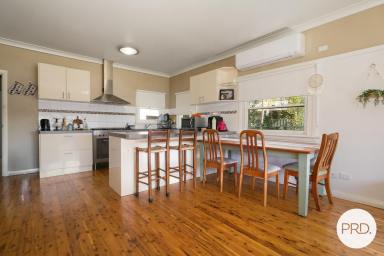 Block of Units For Sale - NSW - North Albury - 2640 - DUAL INCOME WITH TENANTS ALREADY IN PLACE (Image 2)