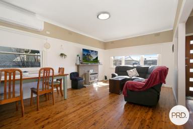 Block of Units For Sale - NSW - North Albury - 2640 - DUAL INCOME WITH TENANTS ALREADY IN PLACE (Image 2)