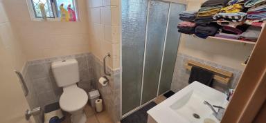 Unit For Sale - QLD - Ingham - 4850 - SOLID 2 BEDROOM UNIT ON OUTSKIRTS OF INGHAM! (Image 2)