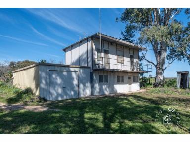 House For Sale - SA - Bowhill - 5238 - Rare Freehold Find on the River (Image 2)