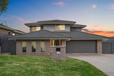 House For Sale - NSW - Raymond Terrace - 2324 - A HOME OF DISTINCTION, DESIGNED TO IMPRESS  (Image 2)