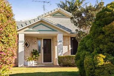 House For Sale - QLD - Middle Ridge - 4350 - Spacious Family Living with Versatile Spaces and an Easy-Care Lifestyle (Image 2)